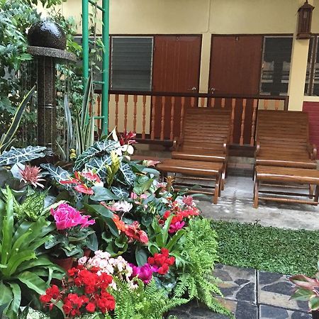 צ'יאנג מאי Siriwan Guesthouse מראה חיצוני תמונה