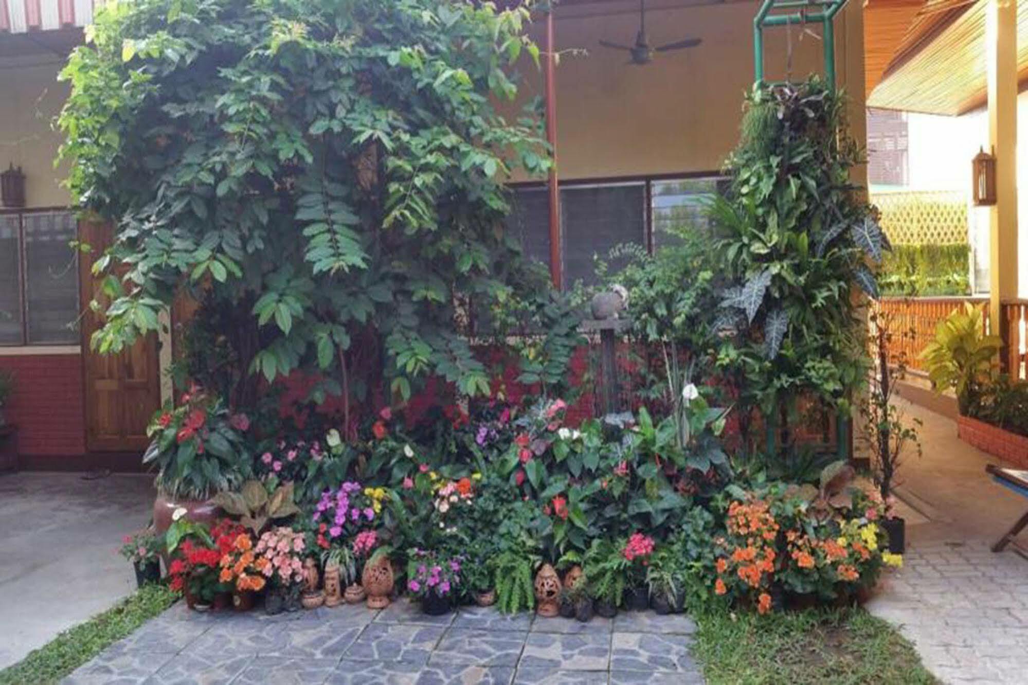 צ'יאנג מאי Siriwan Guesthouse מראה חיצוני תמונה