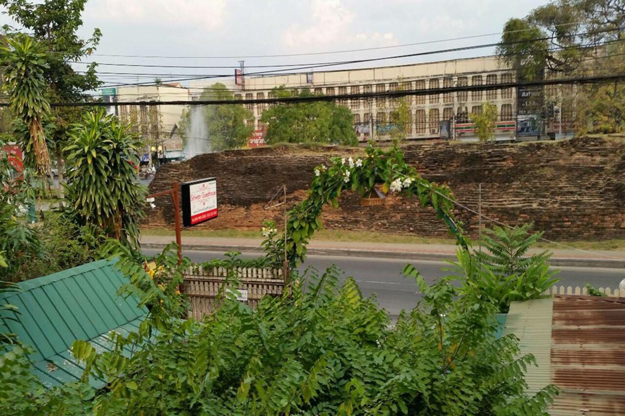 צ'יאנג מאי Siriwan Guesthouse מראה חיצוני תמונה