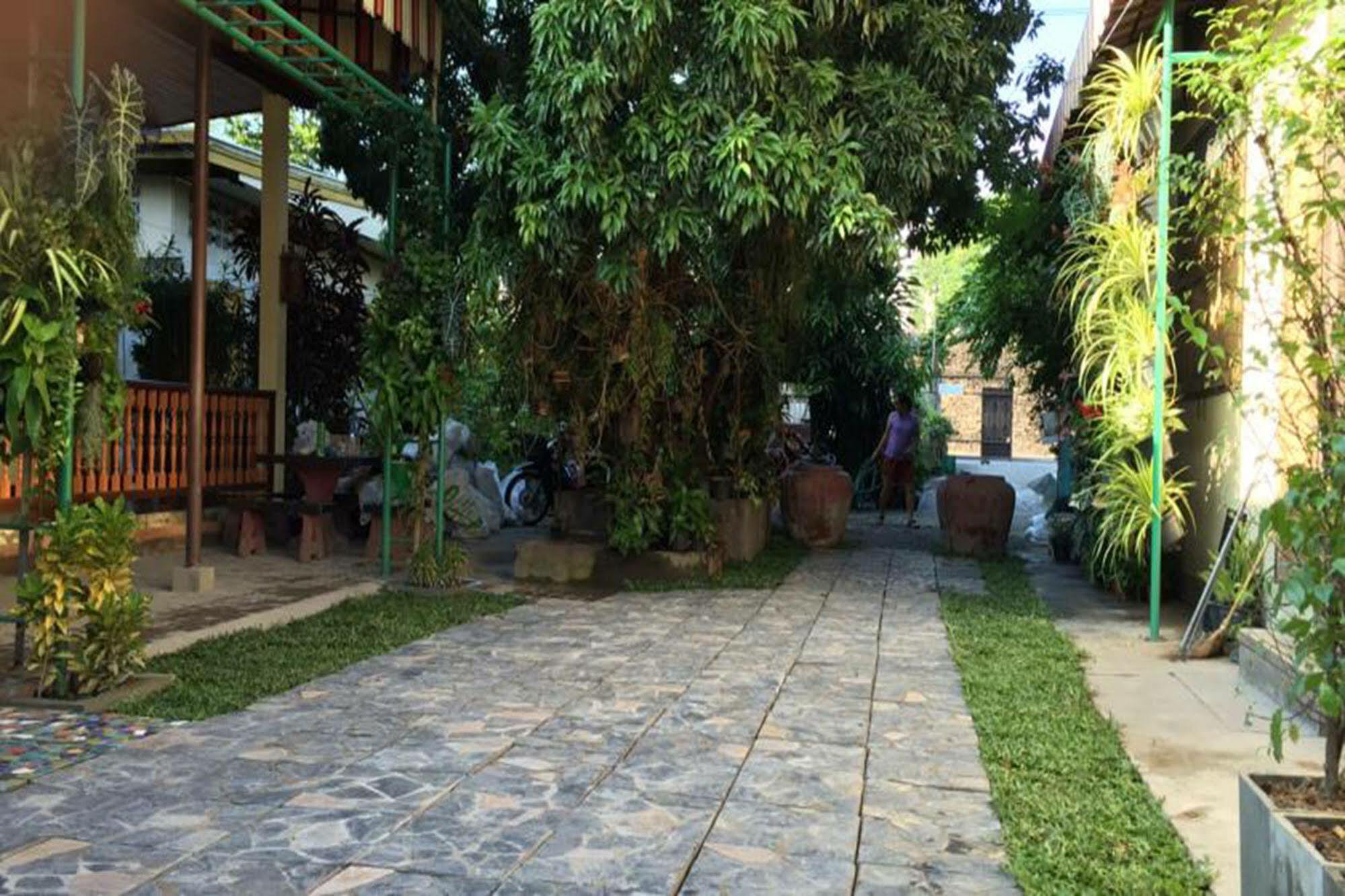 צ'יאנג מאי Siriwan Guesthouse מראה חיצוני תמונה